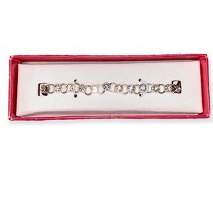 Avon women’s silver colored ankle bracelet‎
